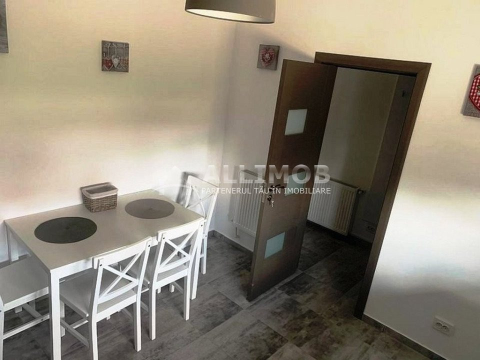 Casa 5 camere zona Pipera 