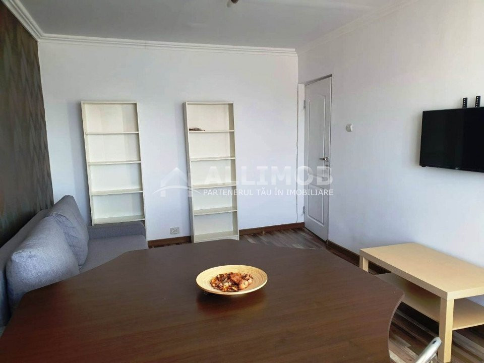 Apartament 2 camere zona Piata Mihai Viteazul