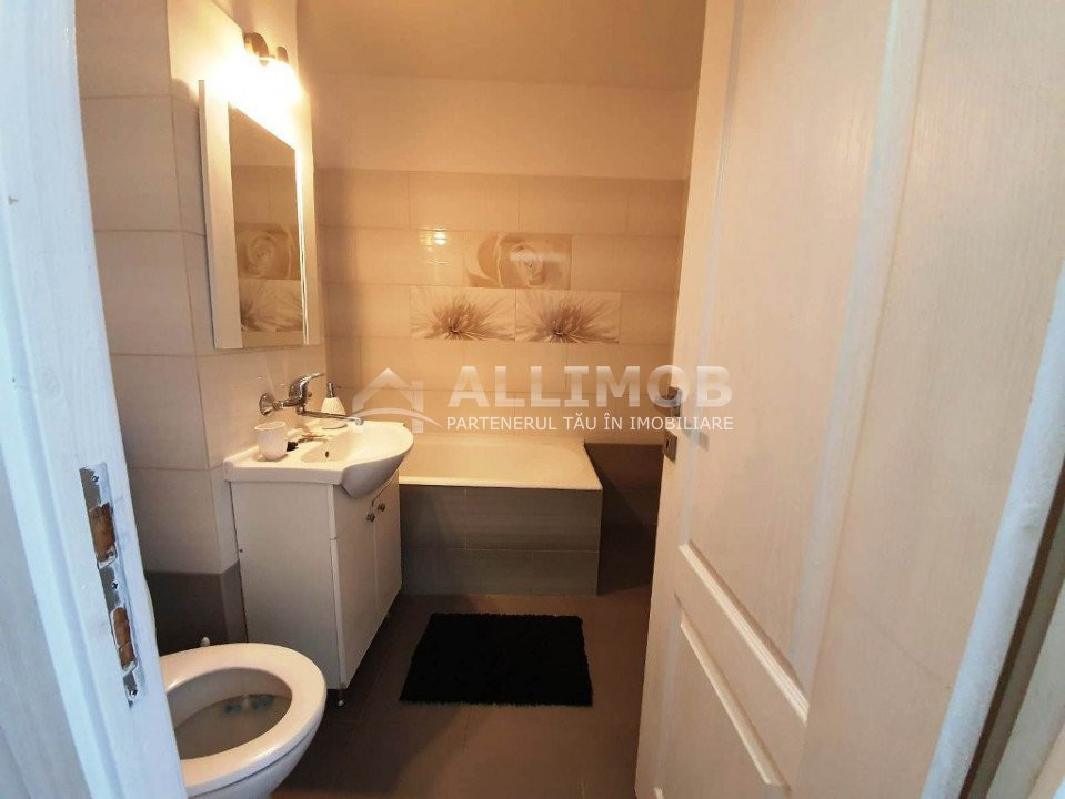 Apartament 2 camere zona Piata Mihai Viteazul