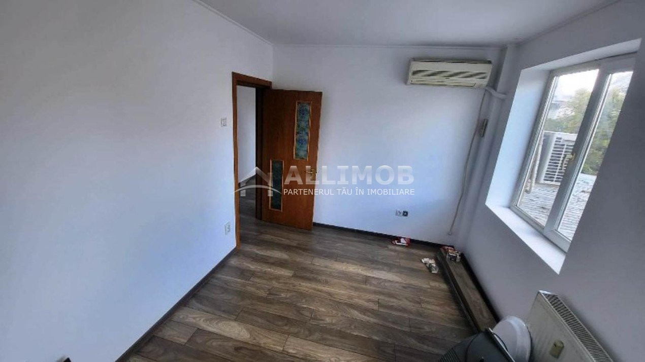 Unfurnished 2-room apartment, Piata Victoriei area