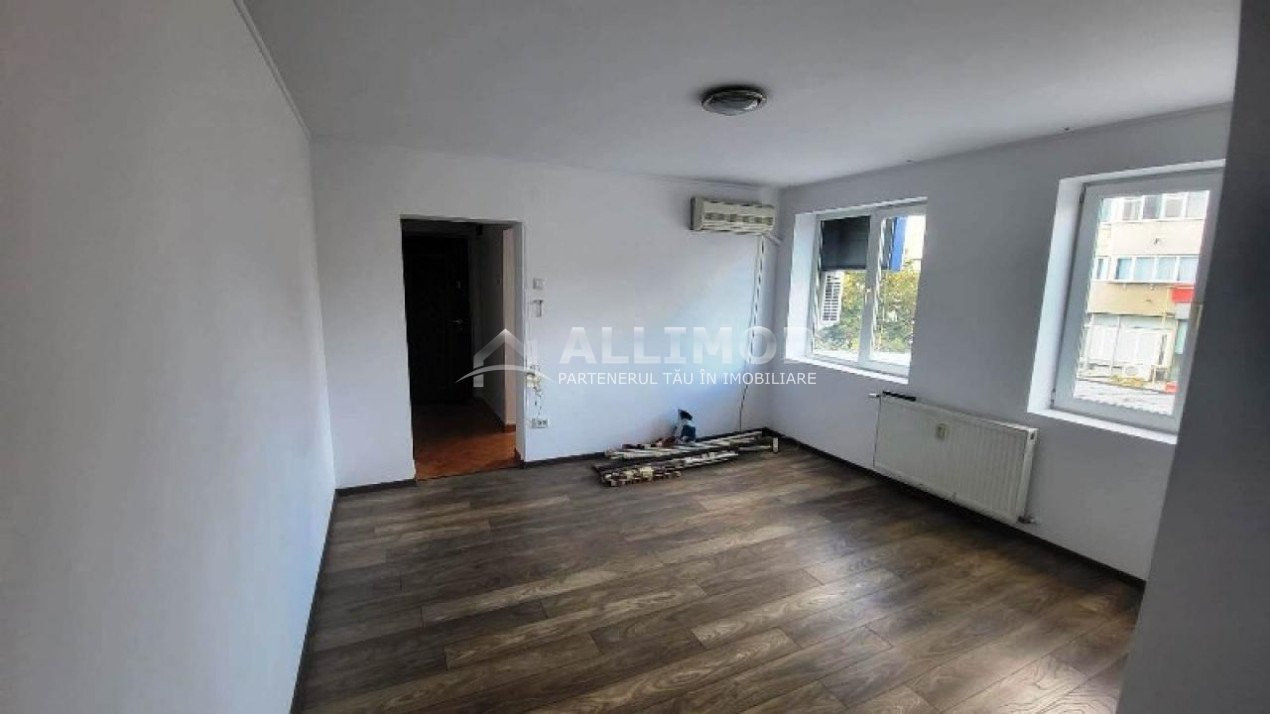 Unfurnished 2-room apartment, Piata Victoriei area