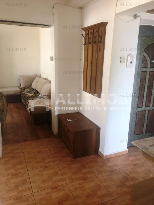 Apartament 3 camere, centrala termica, zona Bulevardul Bucuresti