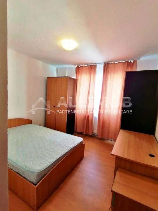 Apartament 3 camere, centrala termica, zona Bulevardul Bucuresti