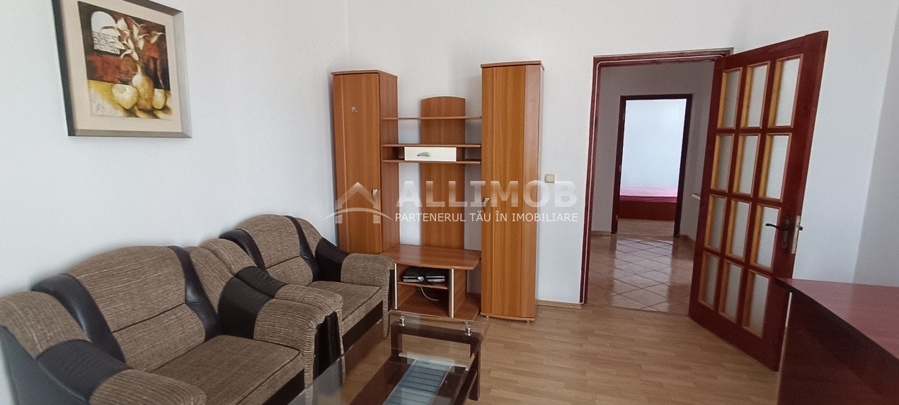 Apartament 3 camere ,  in Ploiesti, zona centrala .