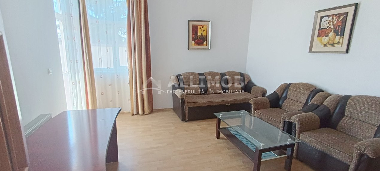 Apartament 3 camere ,  in Ploiesti, zona centrala .