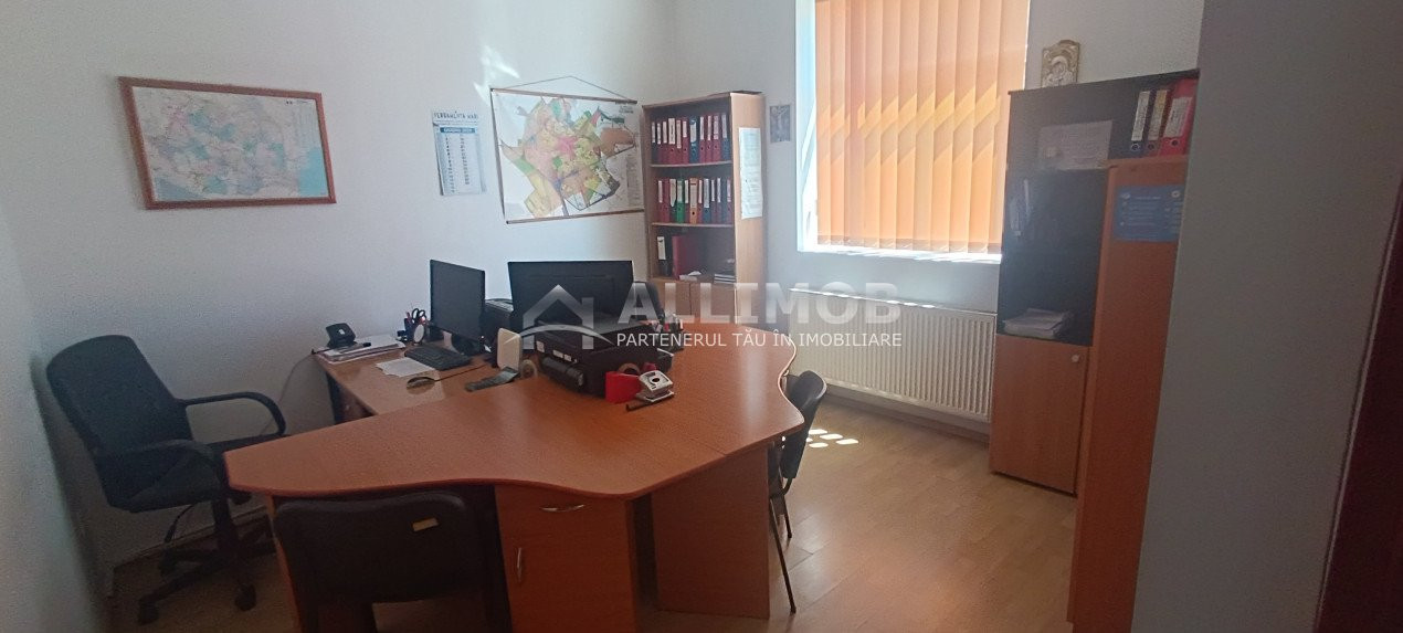 Cladire  P+1 , 8 camere in Ploiesti, zona Centrala, pretabil  cabinete, saloane,