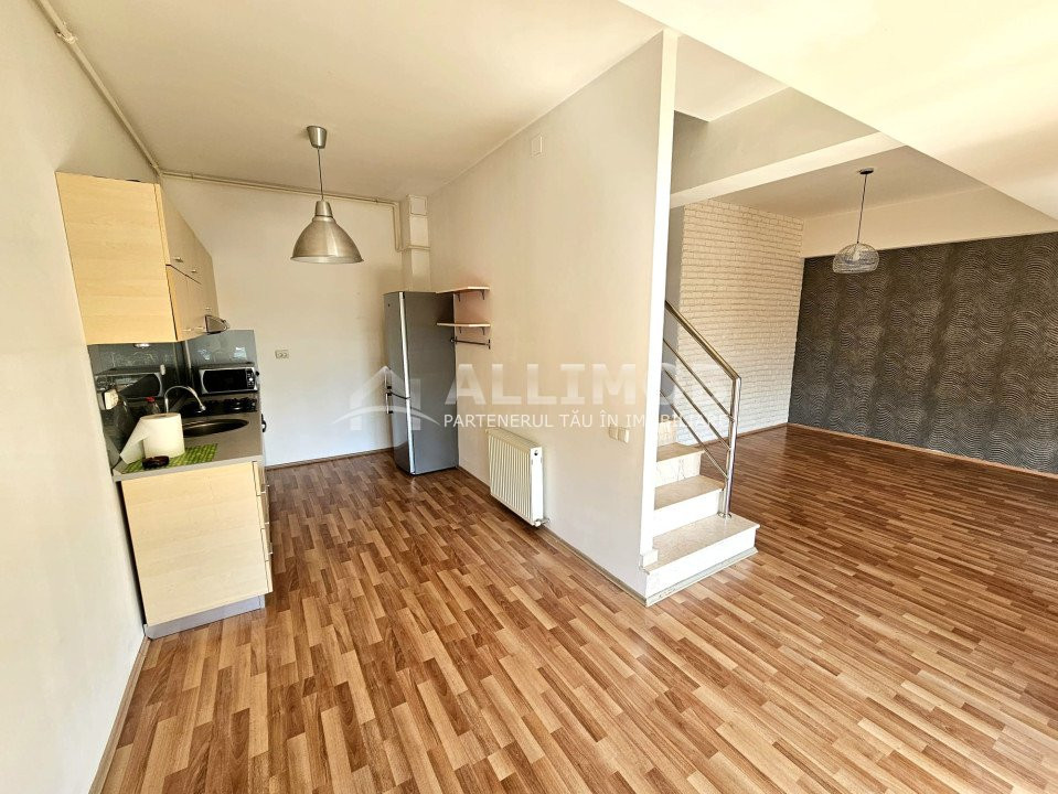 Penthouse, 3 camere in Otopeni, zona Ferme.