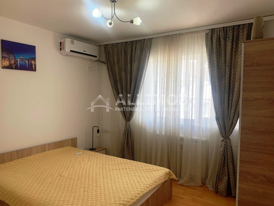 2-room apartment in the Republic area, Mega Image