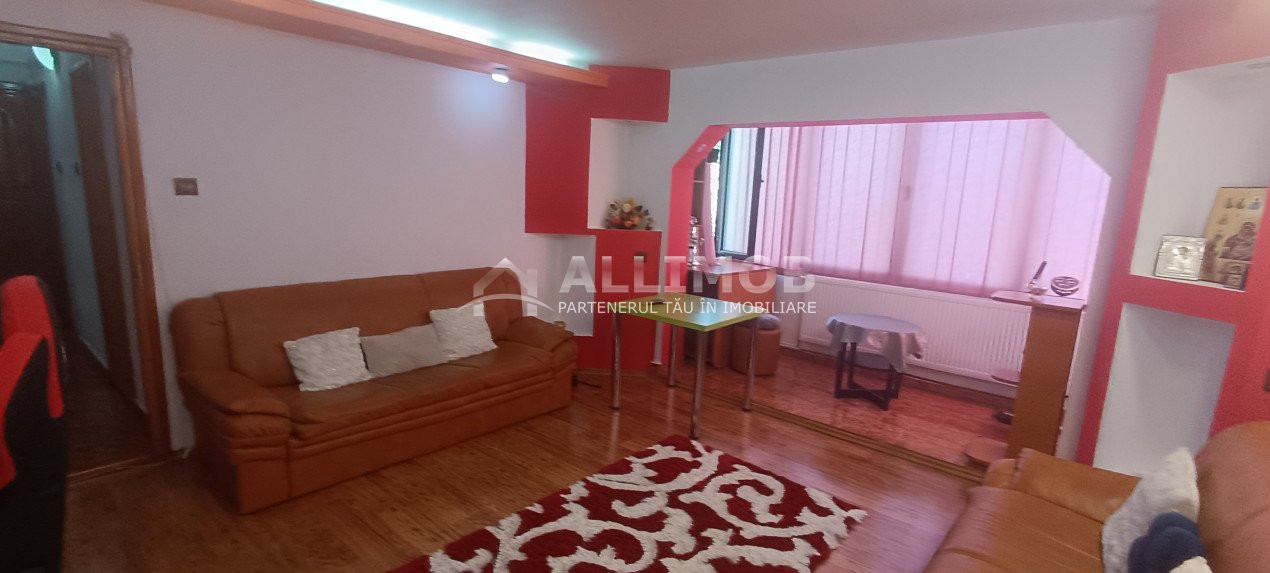Apartament 3 camere in Ploiesti, cu centrala termica proprie in zona Cioceanu. 