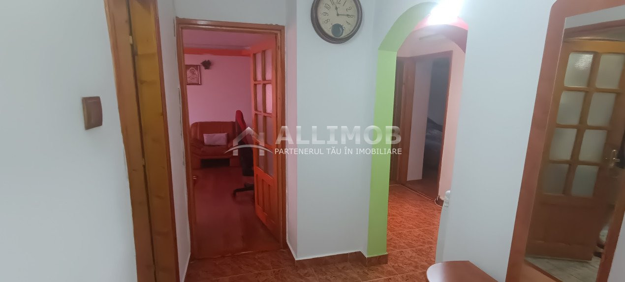 Apartament 3 camere in Ploiesti, cu centrala termica proprie in zona Cioceanu. 