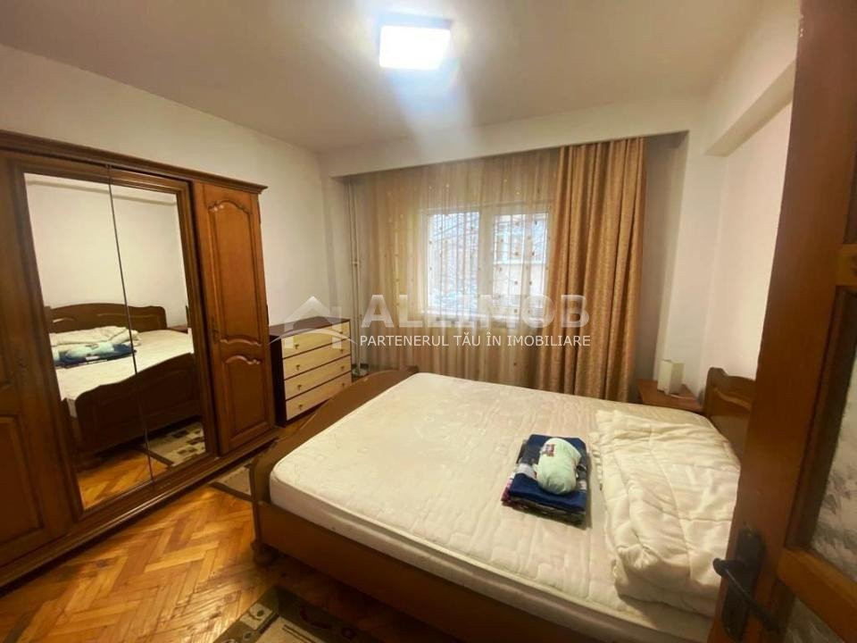 Apartament 4 camere in Ploiesti, zona centrala