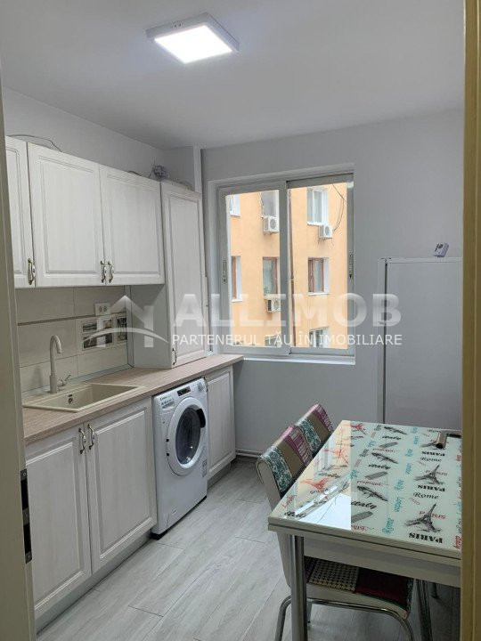 Apartament 2 camere zona ultracentrala