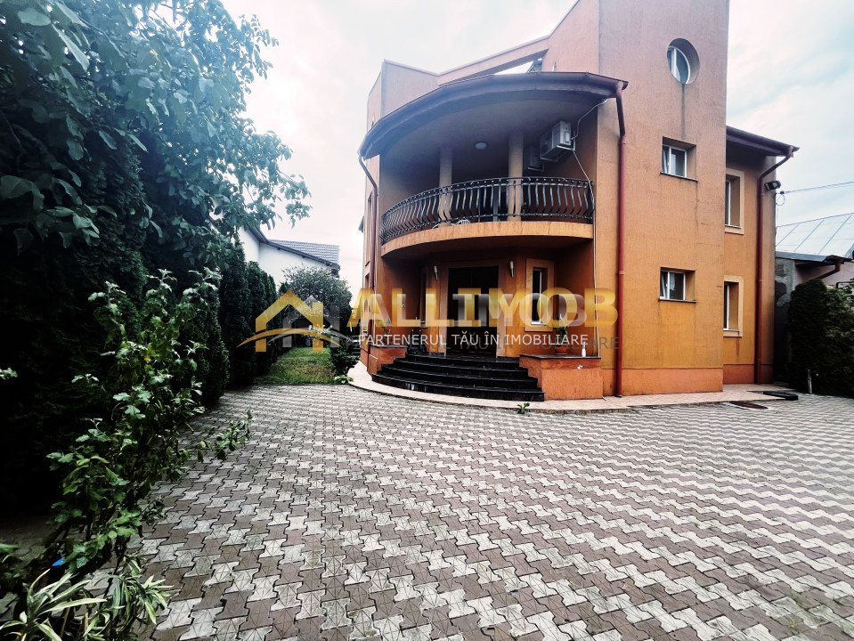 5-room villa, in Ploiesti, 8 Martie area.