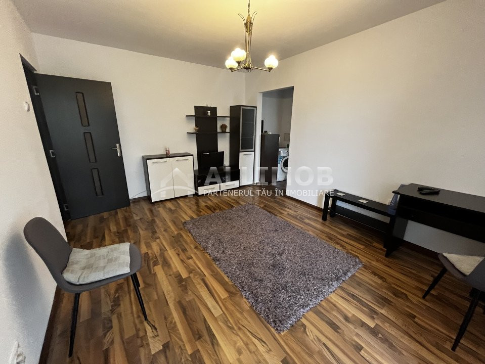  COMISON 0% Apartament 2 camere semidecomandat cf1 in Ploiesti, zona Cina. 