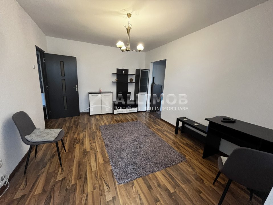  COMISON 0% Apartament 2 camere semidecomandat cf1 in Ploiesti, zona Cina. 