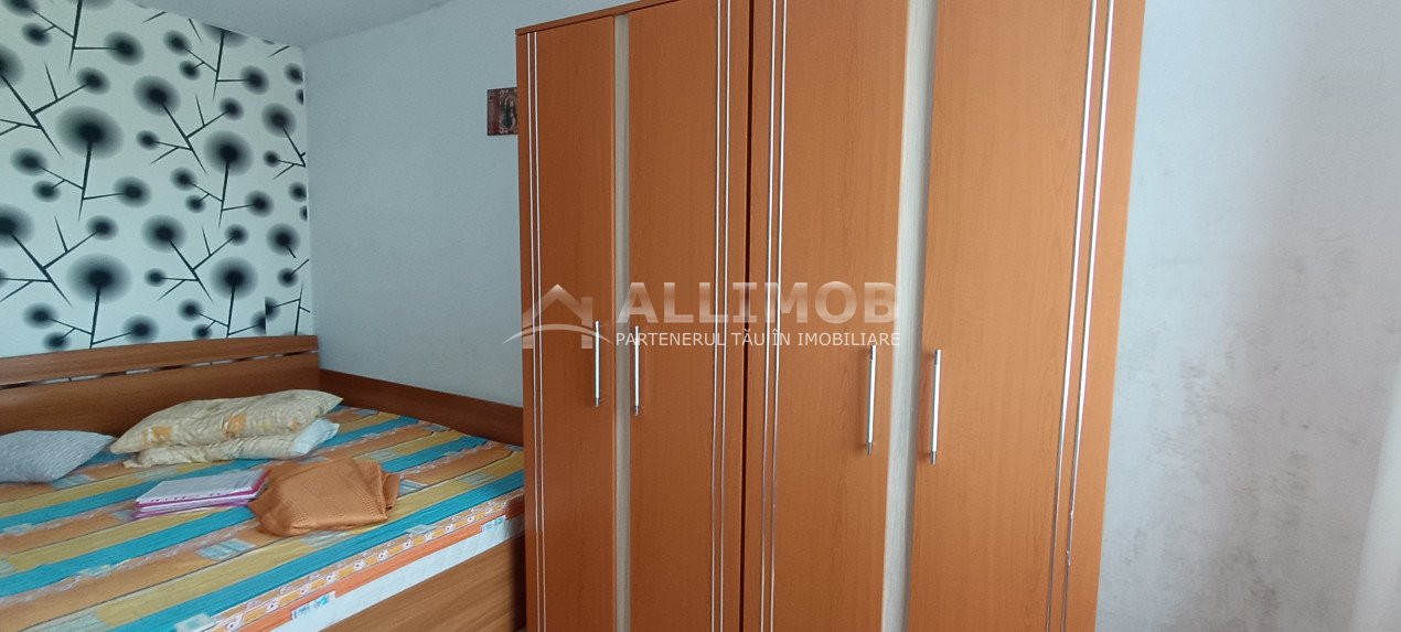 Apartament 3 camere semidecomandat in Ploiesti, zona Baraolt 