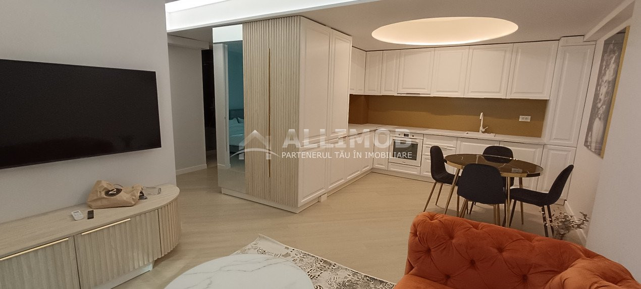 Apartament 3 camere in Cortina North.