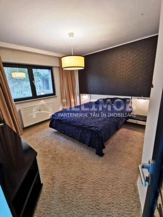 2-room apartment in the Republic area